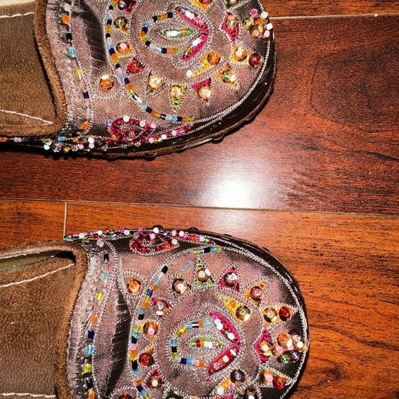 Beaded Clogs🤎 - Picture 4 of 5